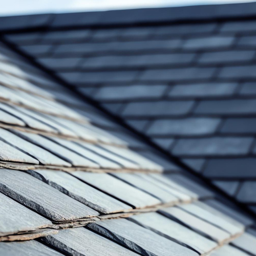 Toiture neuve et propre illustrant la qualité des travaux